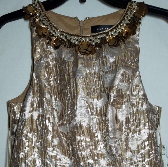 NWT Embellished Jacquard Metallic Gown - Picture 5 of 8